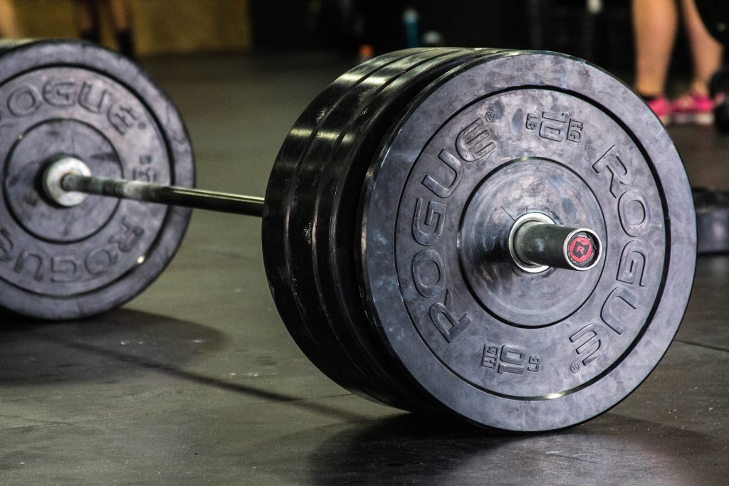 fitness-plates-barbell